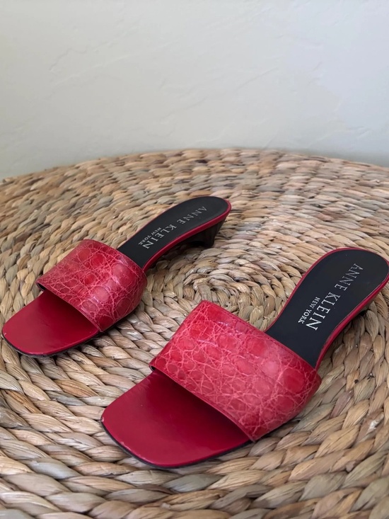 Anne Klein Shoes - ANNE KLEIN Red Croc Embossed Leather MULE Kitten Heel Slide 7.5 Vero Cuoio ITALY